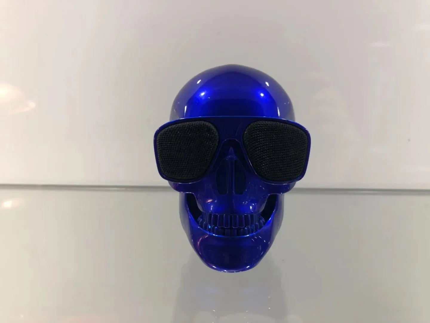 Mini Skull Bluetooth Speaker