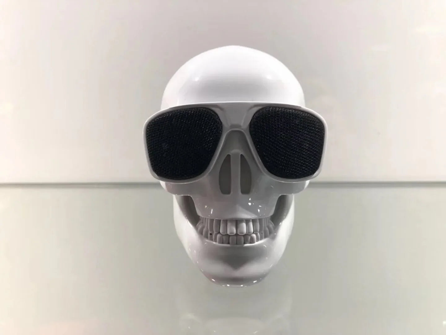 Mini Skull Bluetooth Speaker
