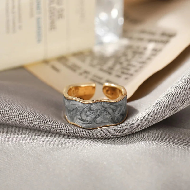 Gold Oil Drip Ring