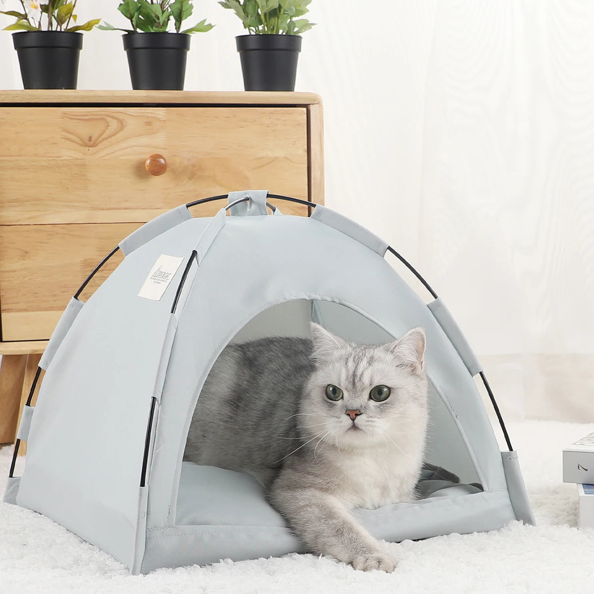 Warm Clamshell Cat Tent