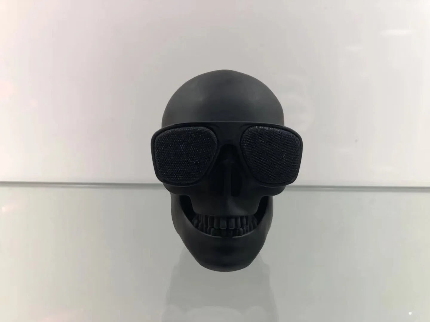 Mini Skull Bluetooth Speaker
